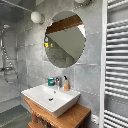 Gemuetliche Dachwohnung Am Tor Zum Schwarzwald Apartment