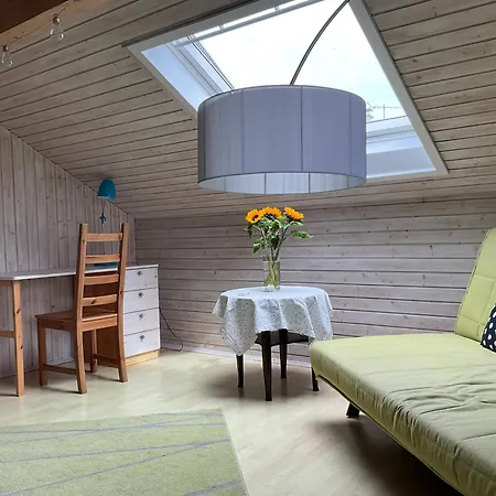 아파트 Gemuetliche Dachwohnung Am Tor Zum Schwarzwald Bischweier